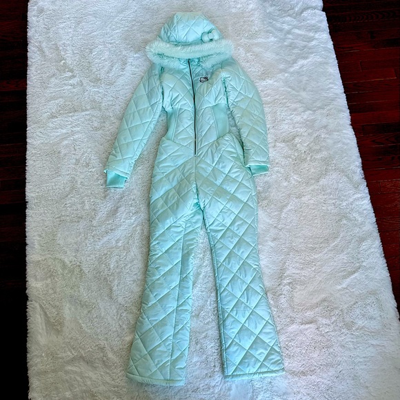 Forever 21 LIMITED EDITION Mint Green Hello Kitty Snowsuit NWT Woman’s XS S M L - Picture 6 of 11